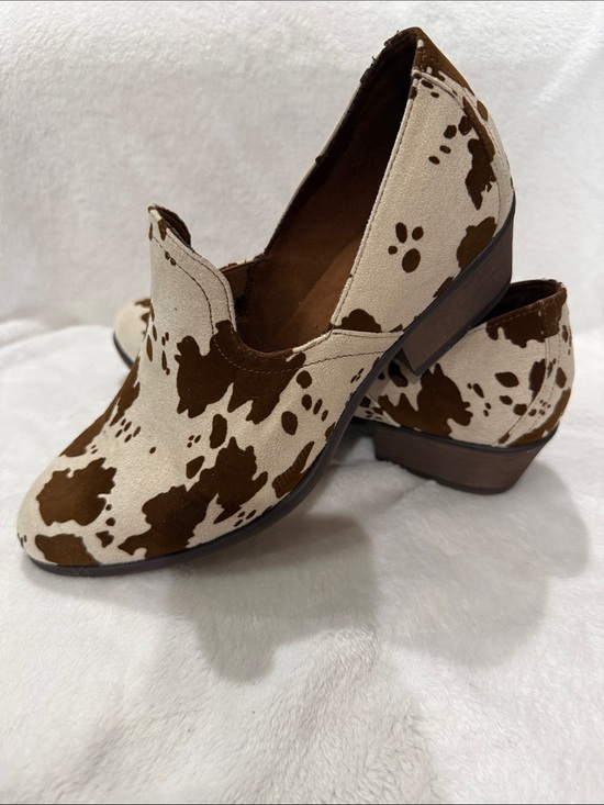 Pierre Dumas Shoes - Pierre Dumas Brown and White Cowprint Slip-On Mules